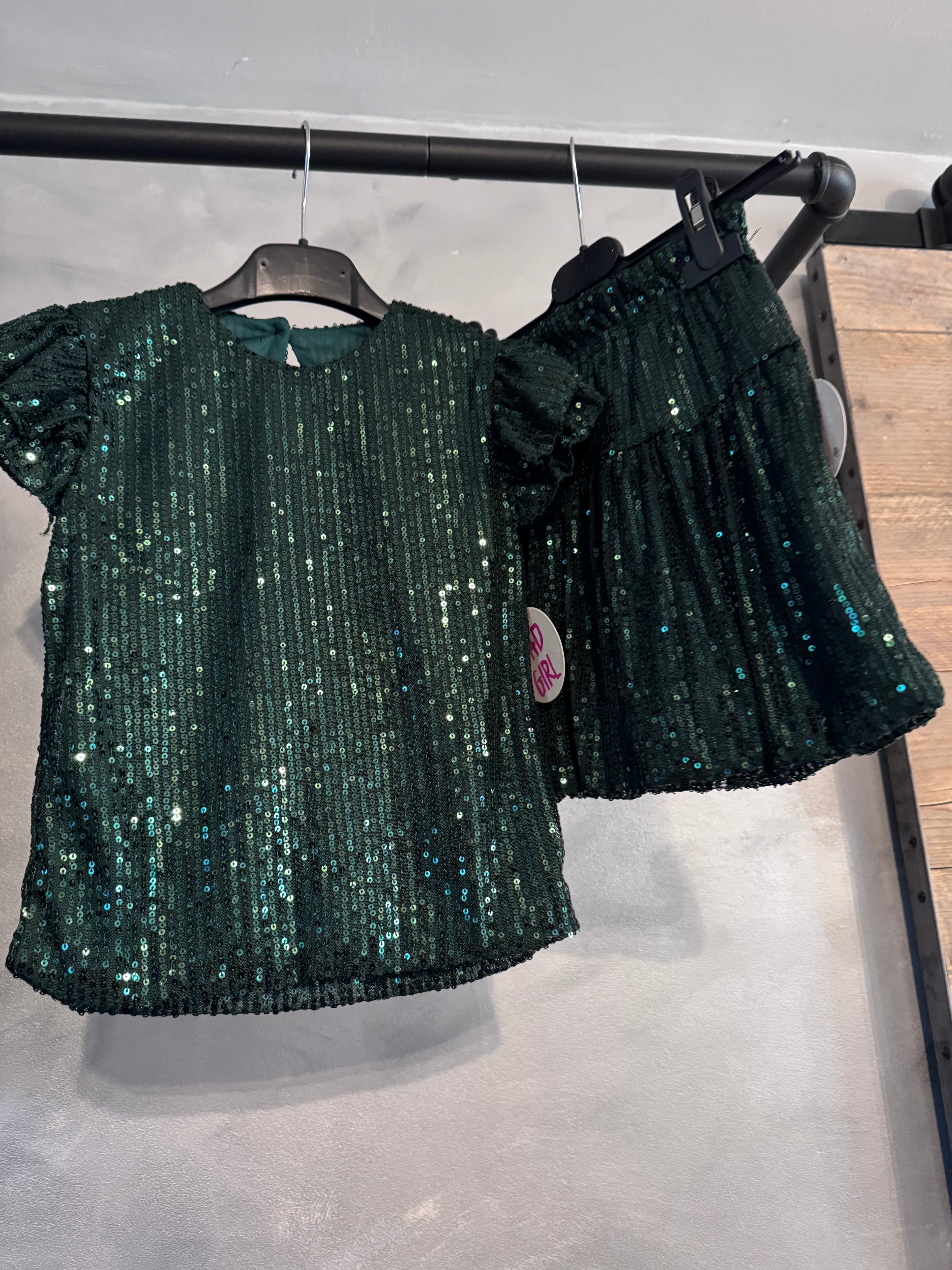 Ensemble de fête vert