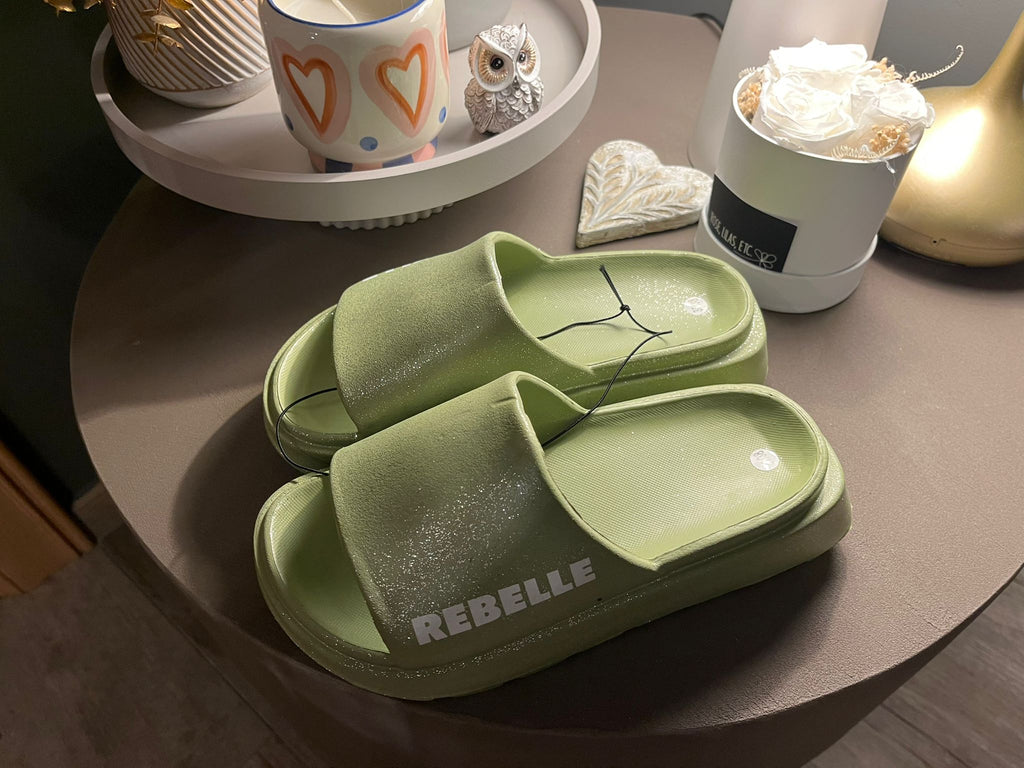 Claquettes à Paillettes