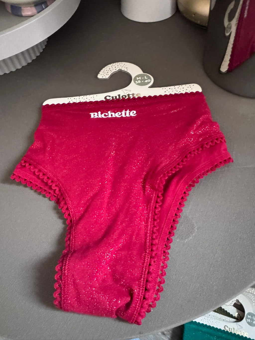 Culotte à paillettes