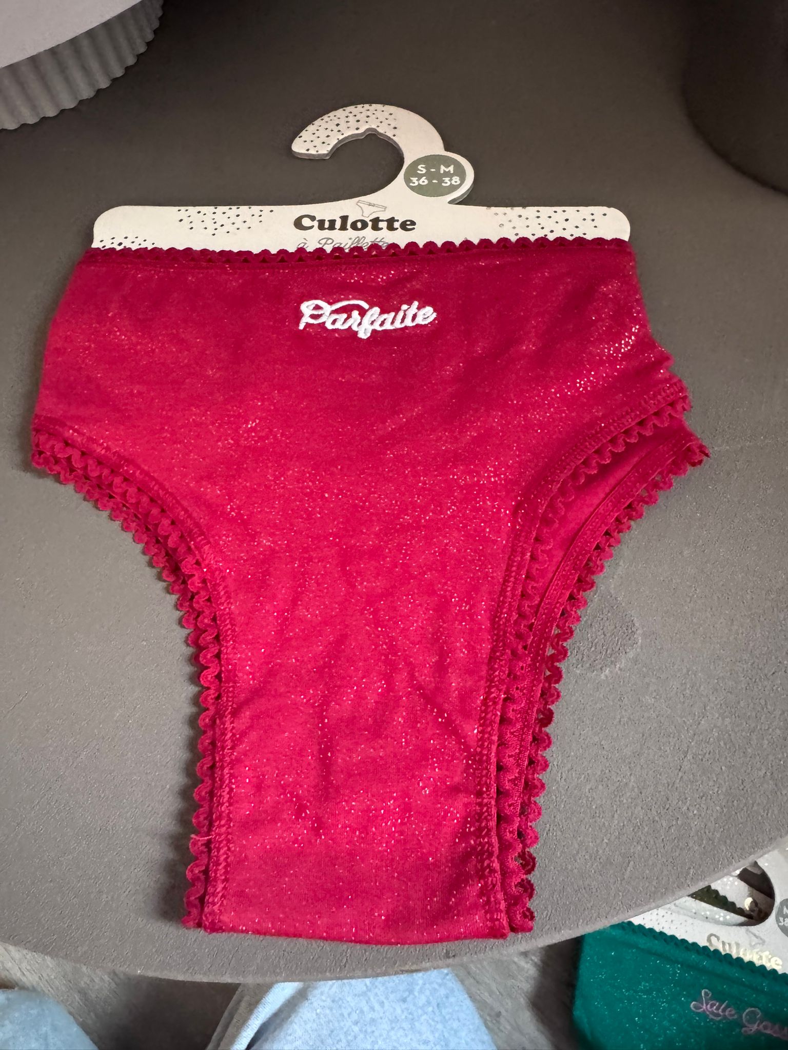 Culotte à paillettes