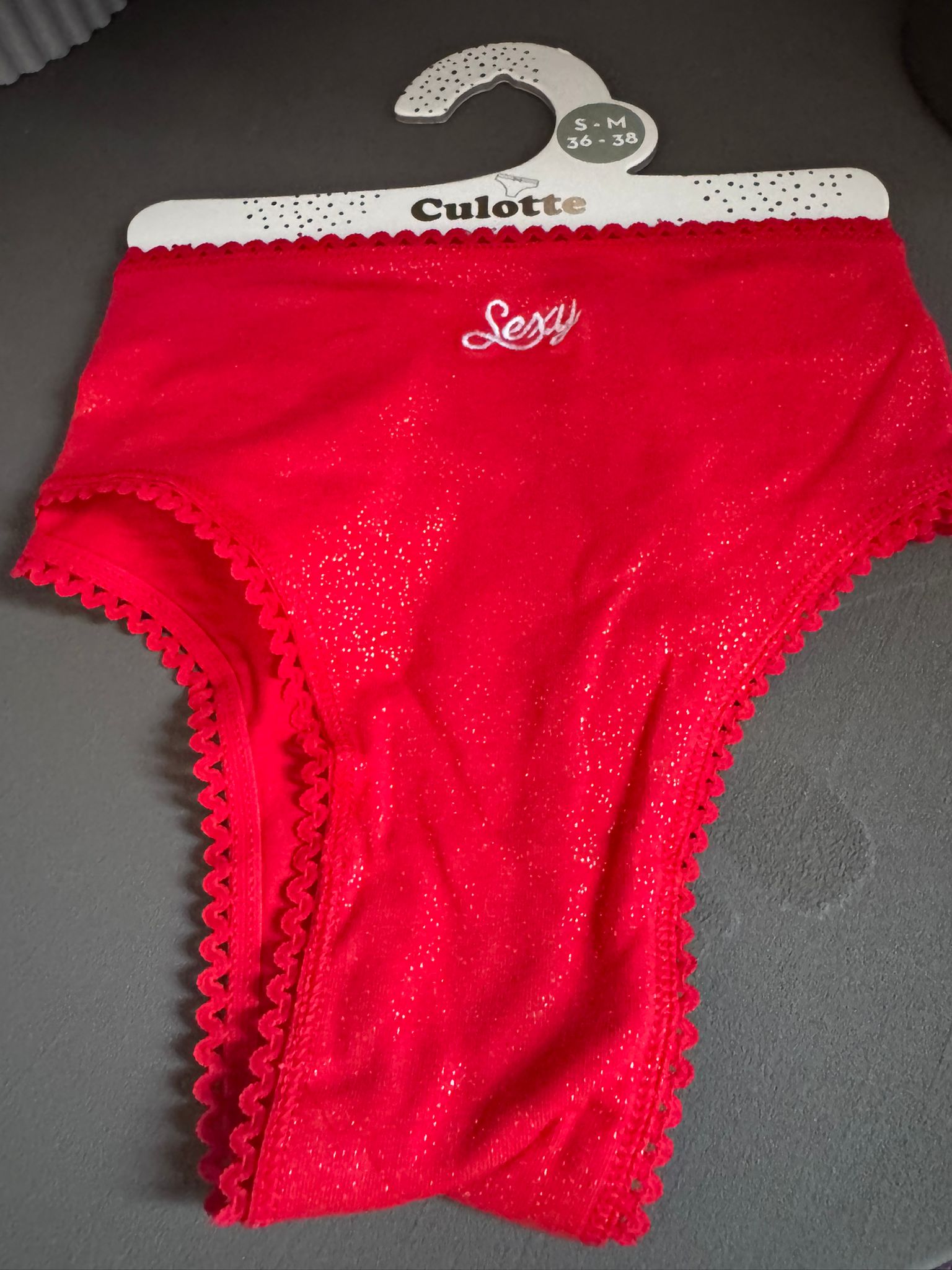 Culotte à paillettes