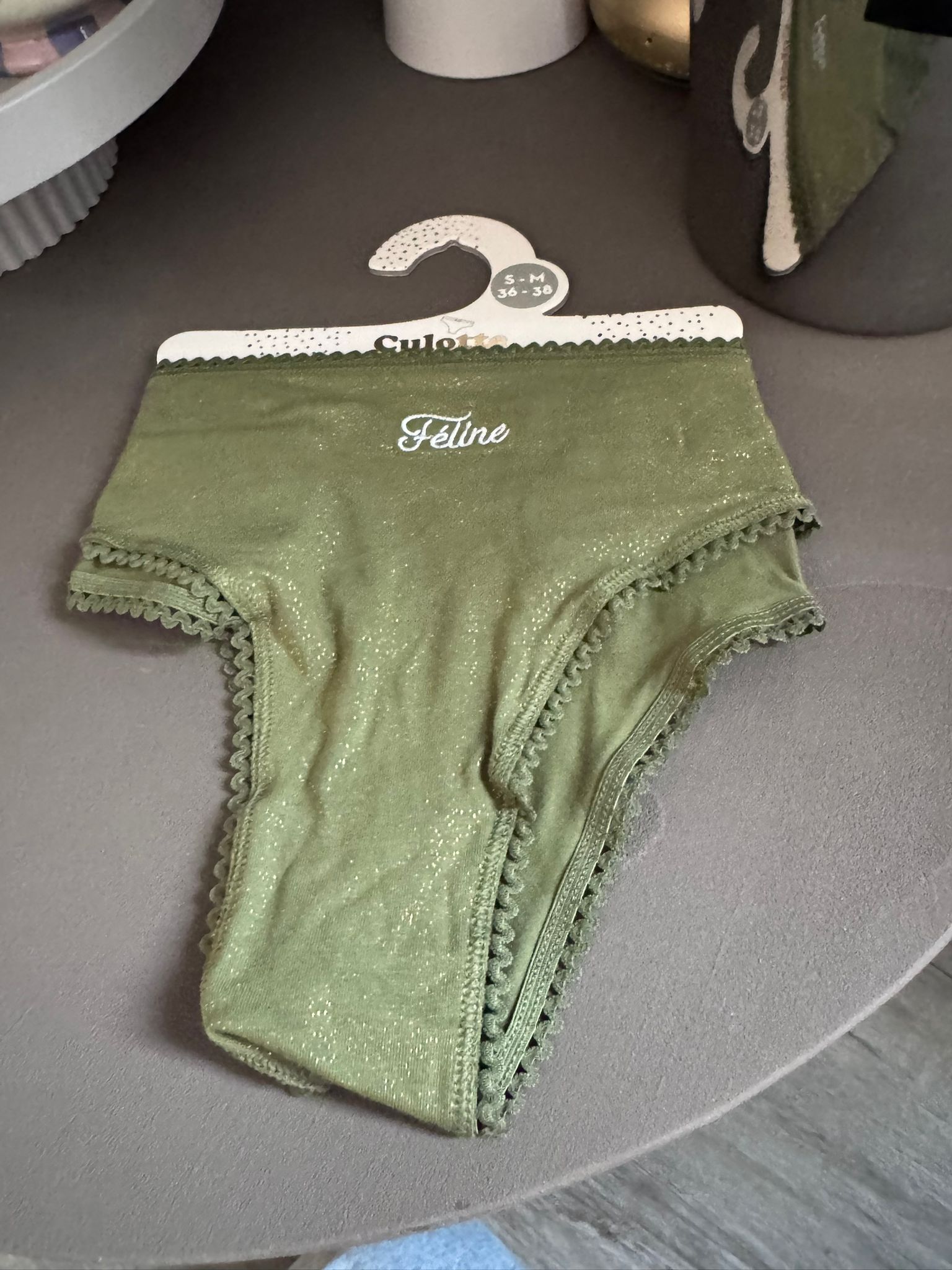 Culotte à paillettes