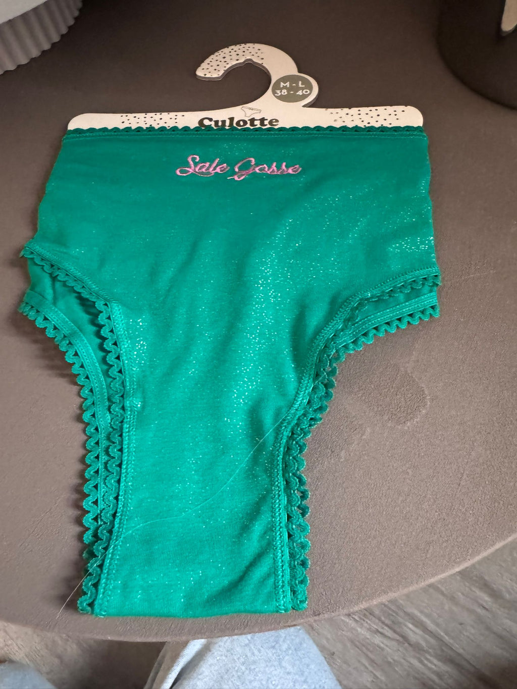 Culotte à paillettes