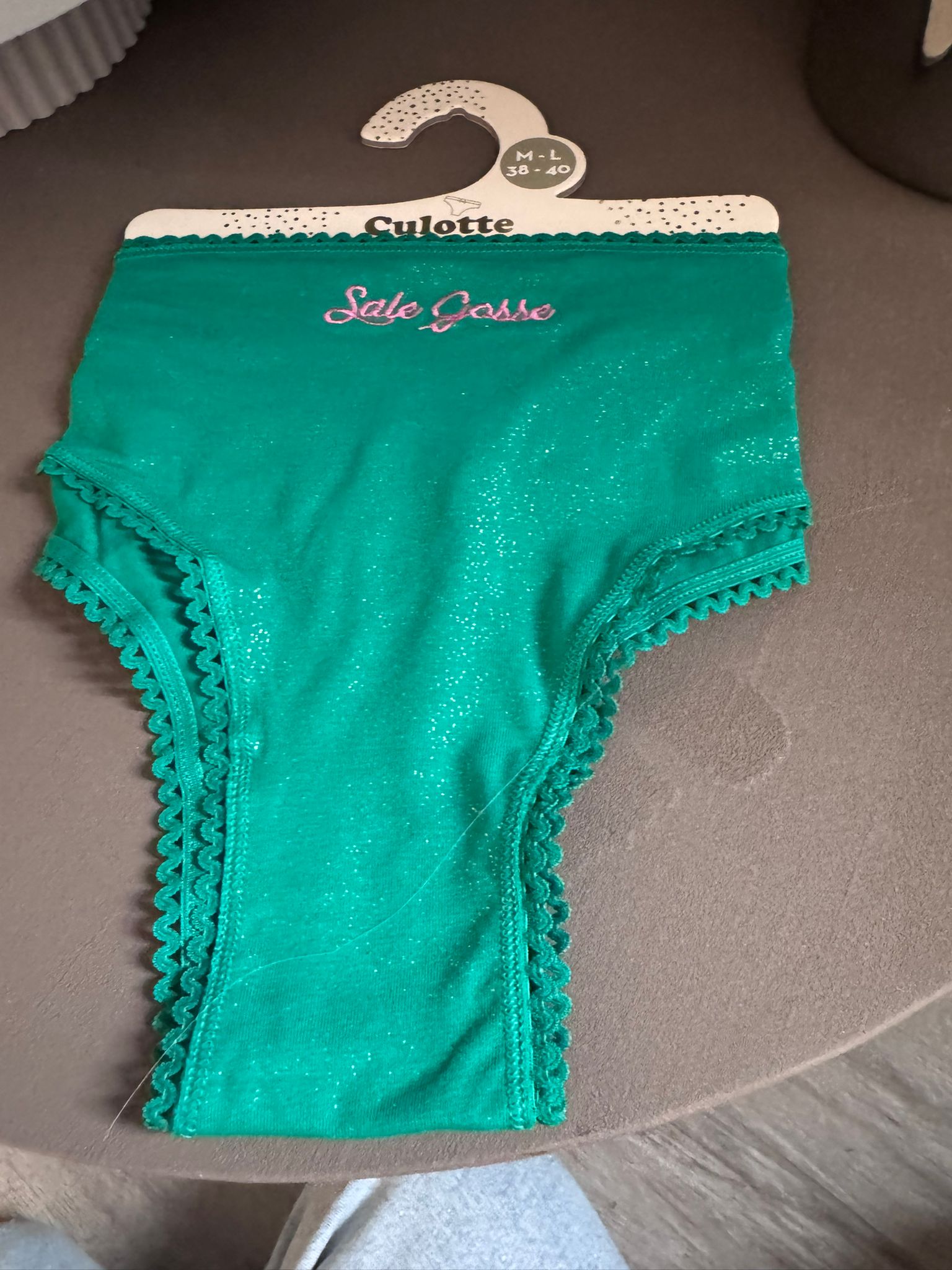 Culotte à paillettes