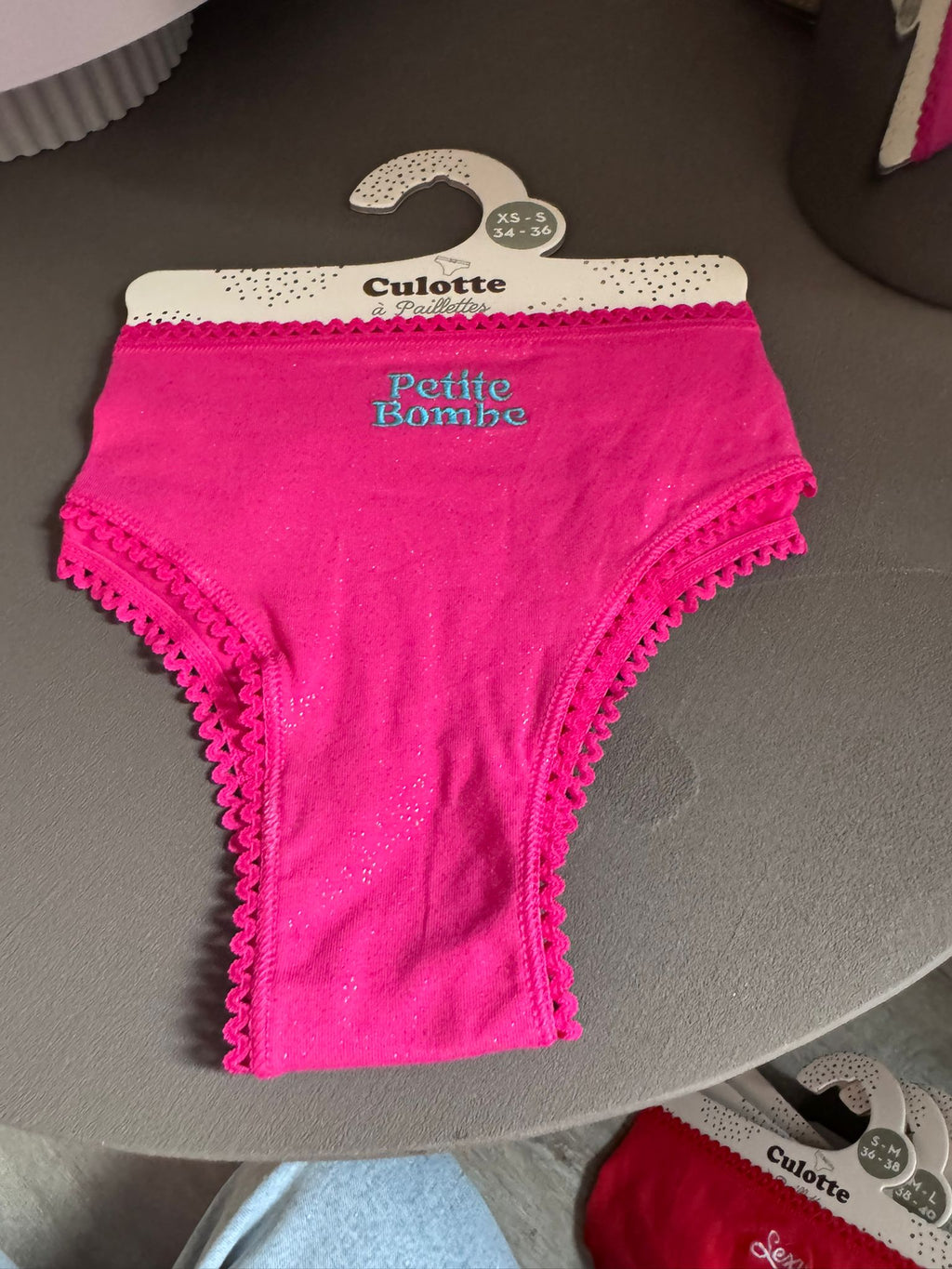 Culotte à paillettes