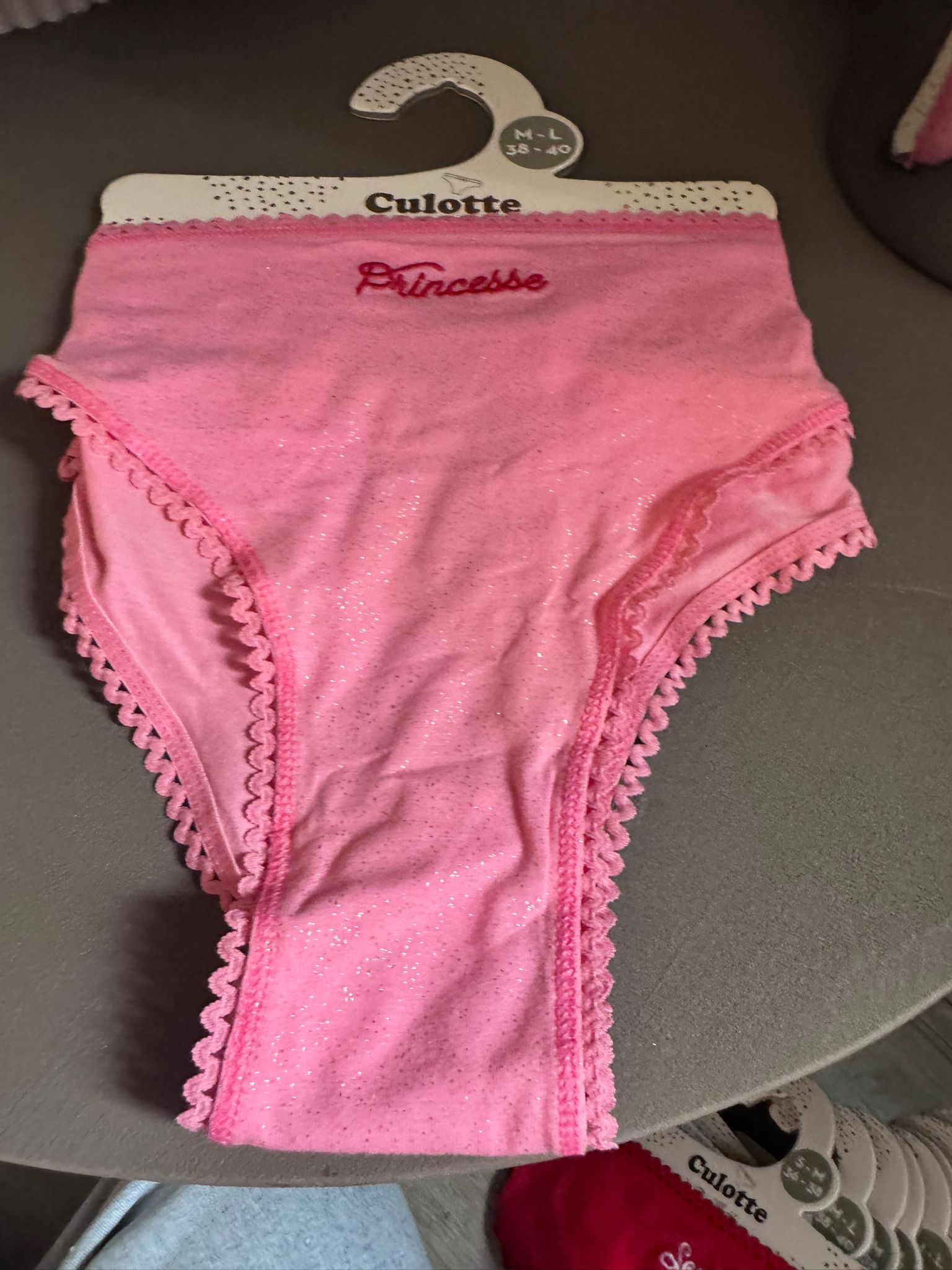 Culotte à paillettes