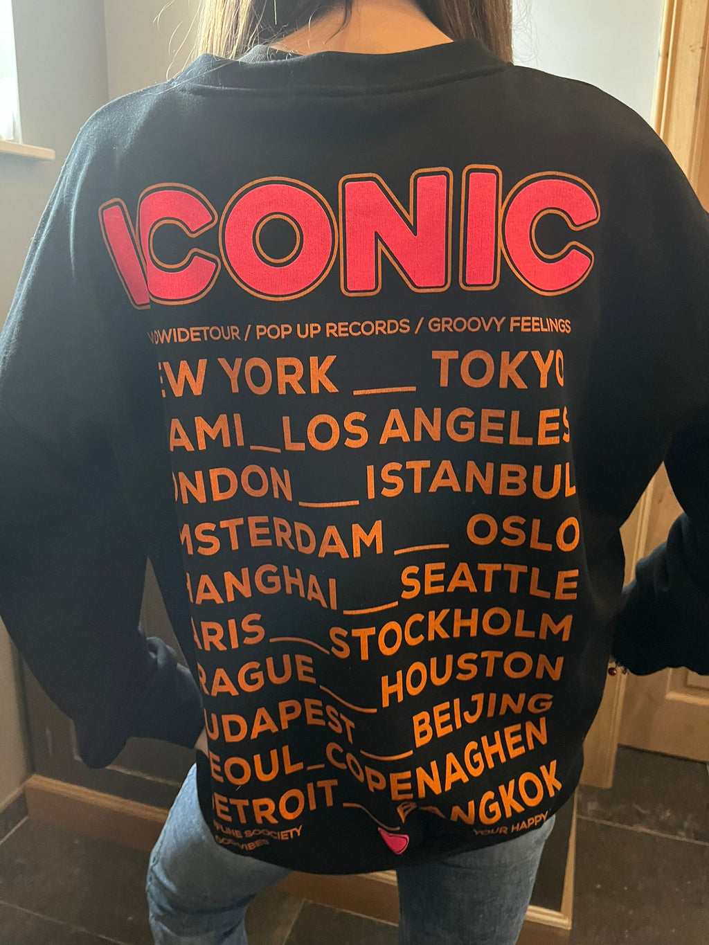 ICONIC Sweat