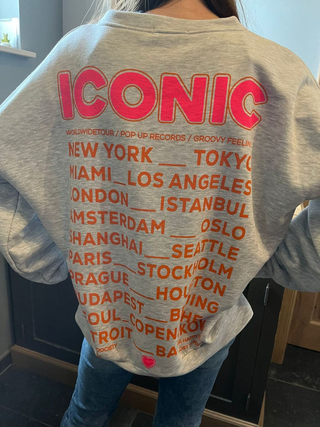 ICONIC Sweat