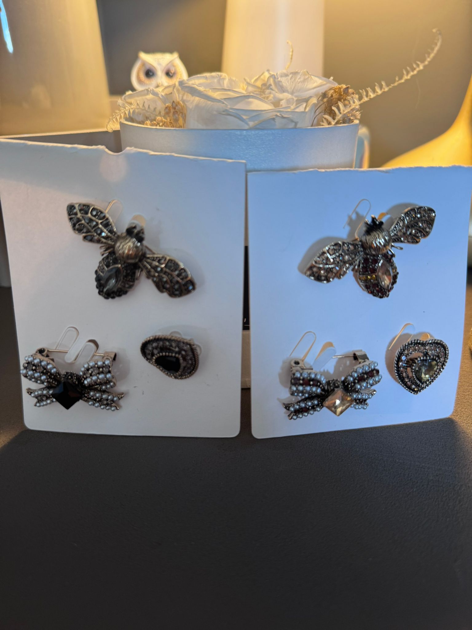Lot de 3 broches abeille, noeud et coeur